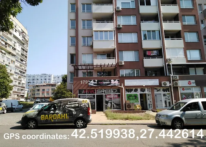 дом крумови * Бургас